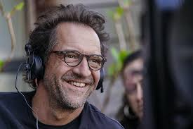 Qui ne dit mot (2017)