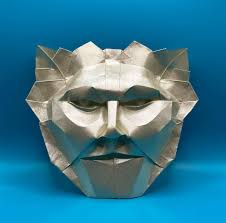 Origami mask by Fynn Jackson @jacksonsorigami, Metalo paper by Neenah,  spray paint. . #origami #origamimask #origamiart #origamiwork #paper  #paperart #paperwork #papercrafts #paperfolding #mask #オリガミ #オリガミマスク #おりがみ  #おりがみアート ...