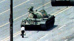 Tiananmen's tank man: The image that China forgot - BBC News
