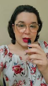 Oi, eu sou a Lua (Moon)! 💖✨💋 É um prazer conhecer vocês! . 🏷️ #trans  #psicóloga #professora