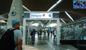 Menurut menteri kewangan, lim guan eng, pelantikan tersebut dibuat selepas menerima kelulusan perdana menteri. Raja Azmi Raja Nazuddin Appointed Mahb Ceo Money Malay Mail