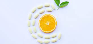 Vitamin c (also known as ascorbic acid and ascorbate) is a vitamin found in various foods and sold as a dietary supplement. Funktioniert Vitamin C Aus Naturlicher Quelle Besser Als Das Synthetische