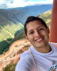 Noche inolvidable ❤️ gracias @karolg por tanto ✨ #karolg  #mañanaserabonitotour🌸🌈🌸 #cora #lima #peru