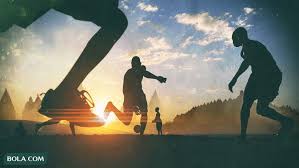 52+ kata bijak tokoh sepakbola dunia, penuh motivasi dan inspirasi. 35 Kata Kata Anak Bola Ini Lucu Keren Dan Romantis Ragam Bola Com