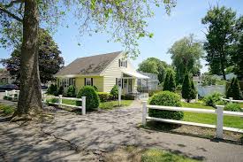 3 Victoria Lane, Stoneham, 02180