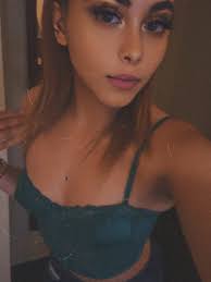 ✨🍏apple of his eye.👁️}