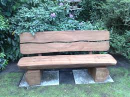 Gartenbank Aus Baumstamm Bauen Kunstlerischen Formen Und Antiquitaten Gartenbank Garten Baumstamm