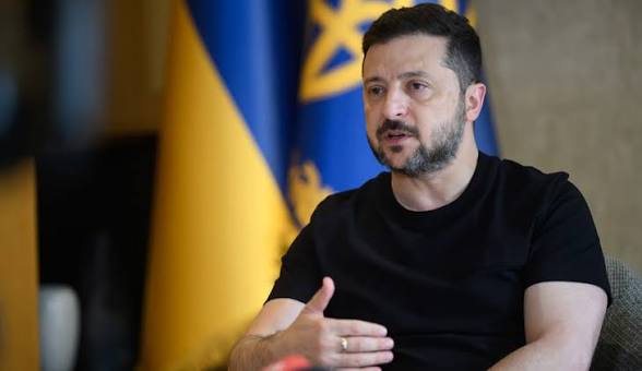 Ukrainian President Volodymyr Zelenskyy addressing the media regarding North Korean military involvement.