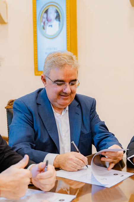 JALIL CONFIRMÓ UN AUMENTO DE $100.000 PARA BENEFICIARIOS DE BECAS CATAMARCA  INCLUYE* El gobernador Raúl Jalil confirmó un aumento de $100.000 para los  beneficiarios de la categoría general del progra