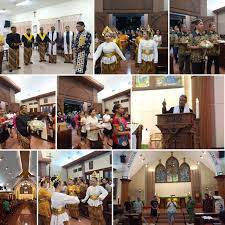 Gereja tuhan yang mahakuasa terbentuk oleh karena penampakan dan pekerjaan tuhan yang mahakuasa─tuhan yesus yang datang kembali─kristus akhir zaman. Suran Paroki Hky Mengangkat Kekhasan Tegal Gereja Katolik Paroki Hati Kudus Yesus Tegal