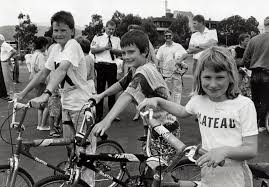 Ministry of Transport cycle competition winners and new bikes.