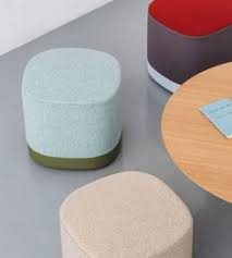 Design ou tendance, le pouf trouvera sa place dans tout intérieur. 48 Poufs Ideas Pouf Ottoman Furniture