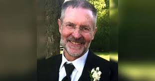 Julie Mong's Instagram, Twitter & Facebook