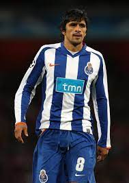 Thursday, the former om player, crowned french champion in 2010, played the last match of his very long career.argentinian lucho gonzalez, a former marseille midfielder, played the last match of his career when his brazilian club athletico paranaense won against ecuadorians aucas… Former Porto And Marseille Ace Lucho Gonzalez Has Sensationally Been Accused Of Attempting To Kill His Wife
