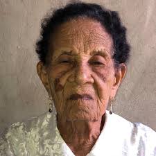 04-08-25. Sentida nota luctuosa. Falleció en la paz del Señor, en su  residencia del barrio Las Mercedes, a la edad de 96 años; la Sra. Reyna De  la Paz. Esposa del Sr.