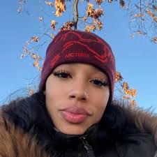 Mackenzie Bolton Williams (@kenzraeee)