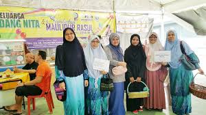One women can make a difference, but together they can rock the world selamat menyambut hari wanita sedunia buat seluruh wanita di malaysia. Facebook