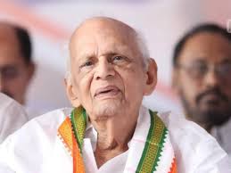 The passing of Thennala Balakrishna Pillai ji, is a loss to all of us. As  former Kerala PCC President and a towering figure in our party, he stood  steadfastly for the ideals