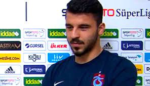 Hakkında merak edilenleri açıklayan aytaç kara trabzonspor'da oynadığı dönem ve ayrılış süreciyle ilgili de itirafta bulundu. Aytac Kara Trabzonspor Olarak Galibiyete Odaklandik