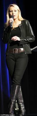 Voir plus d'idées sur le thème femme, style kendall jenner, kardashian. The Anti Migrant National Front Could Control France Thanks To Marion Marechal Le Pen Daily Mail Online