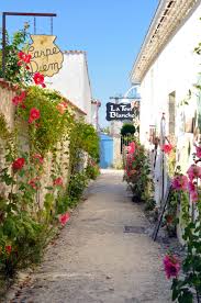 La Rose Tremiere Reine De Talmont Sur Gironde Charente Maritime Gironde Paysage France