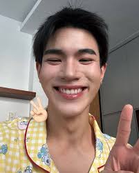 Wife vs Husband Mints 🤣😅 #gold #husband #WIFI #cars #information