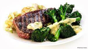 Beef Steak Recipe With And A Spring Onion Sauce And Broccoli Spreads Http Finedininglovers Co Steak Dinner Recipes Dinners Under 500 Calories Beef Steak