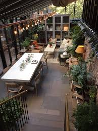 Ett Hem Stockholmer Mauergasse Garten Mit Mauern Wintergarten Ideen House Design Home Interior Design Interior Architecture Design