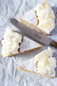 1,560,914 followers · media/news company. Rezept Fur Einen Schwedischen Semmelkladdkaka Ein Saftiger Marzipankuchen Hey Foodsister