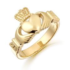How To Wear A Claddagh Ring | Popsugar Fashion