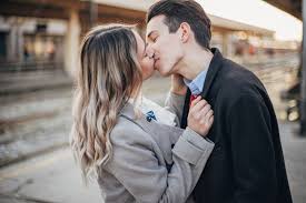 Among the local dating sites, blackpeoplemeet has one of the simplest registration procedures i've come across. 11 Ways To Tell He S Looking For Something Long Term On The First Date Without Asking Him