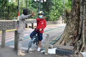 Keselamatan di jalan raya merupakan upaya mengurangi kecelakaan di jalan raya dengan memperhatikan faktor faktor. Menhub Terbitkan Peraturan Keselamatan Bersepeda Di Jalan Raya Antara Jateng