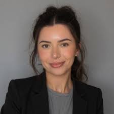 It's a very big day Pascal! Excited to share that nearly 6 years after my  college program, I am back at The Walt Disney Company ✨ I'm so grateful for  the opportunity