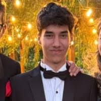 40+ perfiles de «Luis Alejandro»