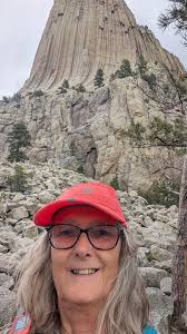 Sleepy Hollow Fish Camp close encounter and monument photo