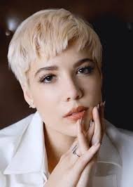 Blonde Halsey Halsey Hair Short Hair Styles Halsey