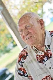 Larry Oswalt's Instagram, Twitter & Facebook