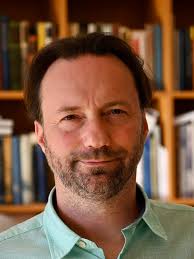 Peter Peer's Instagram, Twitter & Facebook