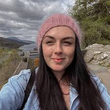 Tara Mann's Instagram, Twitter & Facebook