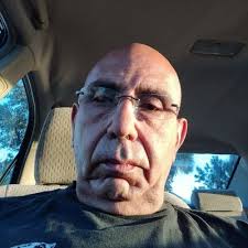 Albert Palendrano's Instagram, Twitter & Facebook