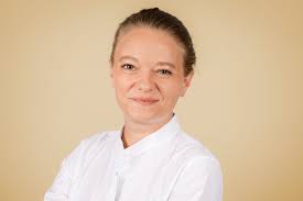 Caroline Marie: Read Reviews and Book Classes