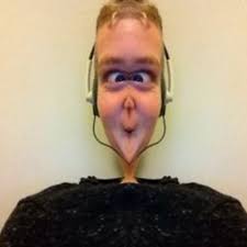 ryan tooker (@ryantookes)