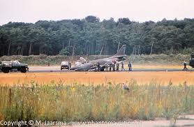 Sheppard air force base, texas dienstältester deutscher offizier/deutscher anteil euro nato joint jet pilot training sheppard air force base (ddo/dta enjjpt sheppard afb) springfield, virginia deutsches verbindungskommando geoinformationswesen der bundeswehr in den usa springfield virginia (deu vkdo geoinfowbw usa springfield va) M Jaarsma On Twitter Phantomaviationarchive Italian Air Force G91 Nose Wheel Collapse At Soesterberg Air Base On Aug 6 1993
