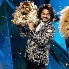 Филипп киркоров — стеснение пропало 03:32. Filipp Kirkorov Sygral Rol Komicheskogo Desantnika