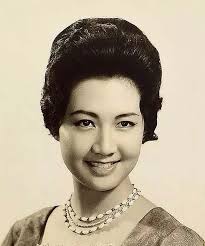 In 1962, Taiwan selected the 19-year-old "Miss China" who later became Lien  Chan's wife.