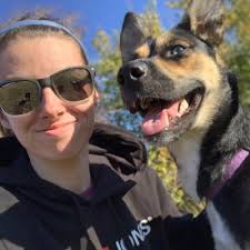 Holly Clow's Instagram, Twitter & Facebook