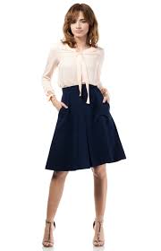 Marine, bleu marine, bleu marin, gros bleu sont des noms de couleur désignant une ou plusieurs nuances de bleu foncé, en référence à celle que portent les marins de la royal navy depuis 1748, plus tard adopté par d'autres corps de marine (militaire ou non) ailleurs dans le monde. Jupe Trapeze Bleu Marine Moe Me184bm Idresstocode Boutique De Deshabilles Et Nuisettes Robes Et Jupes