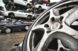 Maybe you would like to learn more about one of these? Un Desguace Solo De Coches De Lujo La Hoguera De Las Vanidades Autobild Es
