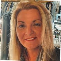 40+ "Julia Deacon" profiles