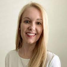 Amanda Muck's Instagram, Twitter & Facebook